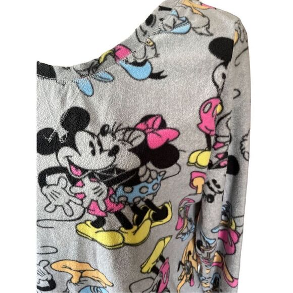 Disney Long Sleeve Gray Pajama Shirt Size Large - Picture 6 of 8
